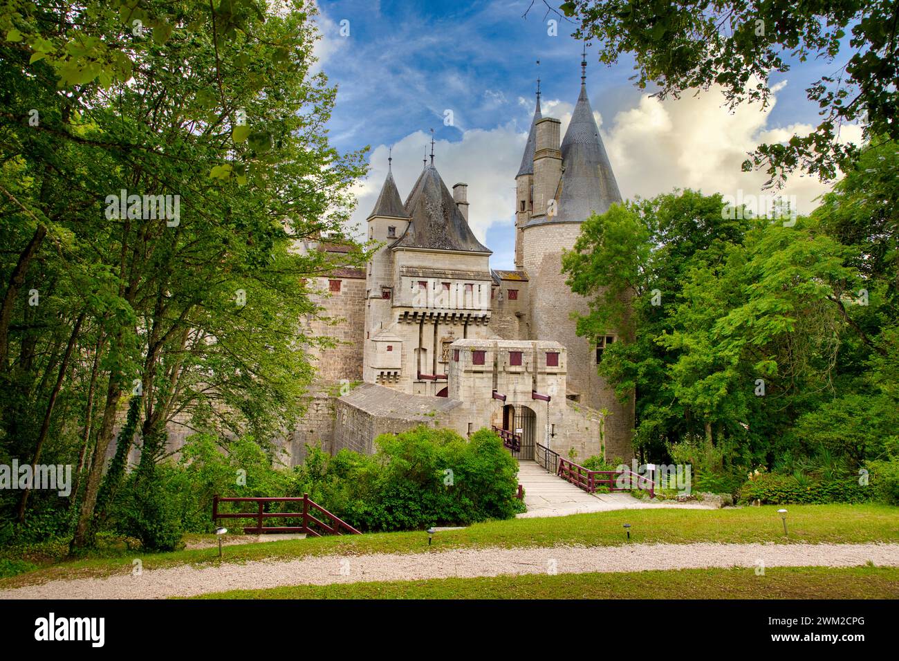 Château de la Rochepot, Côte d´Or, Burgundy Region, Bourgogne, France, Europe Stock Photo