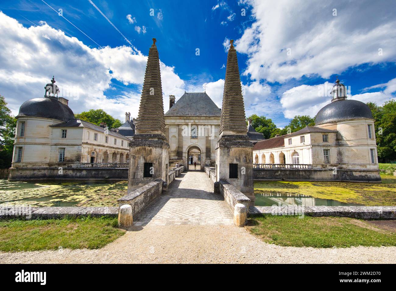 Castle, Château de Tanlay, Tanlay, Yonne, Bourgogne, Burgundy, France, Europe Stock Photo