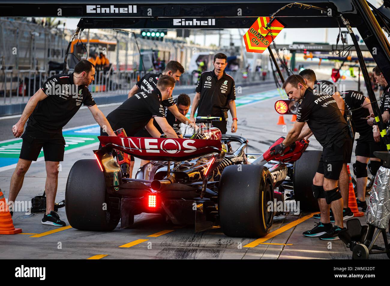 Sakhir, Bahrain. 22nd Feb, 2024. 44 HAMILTON Lewis (gbr), Mercedes AMG