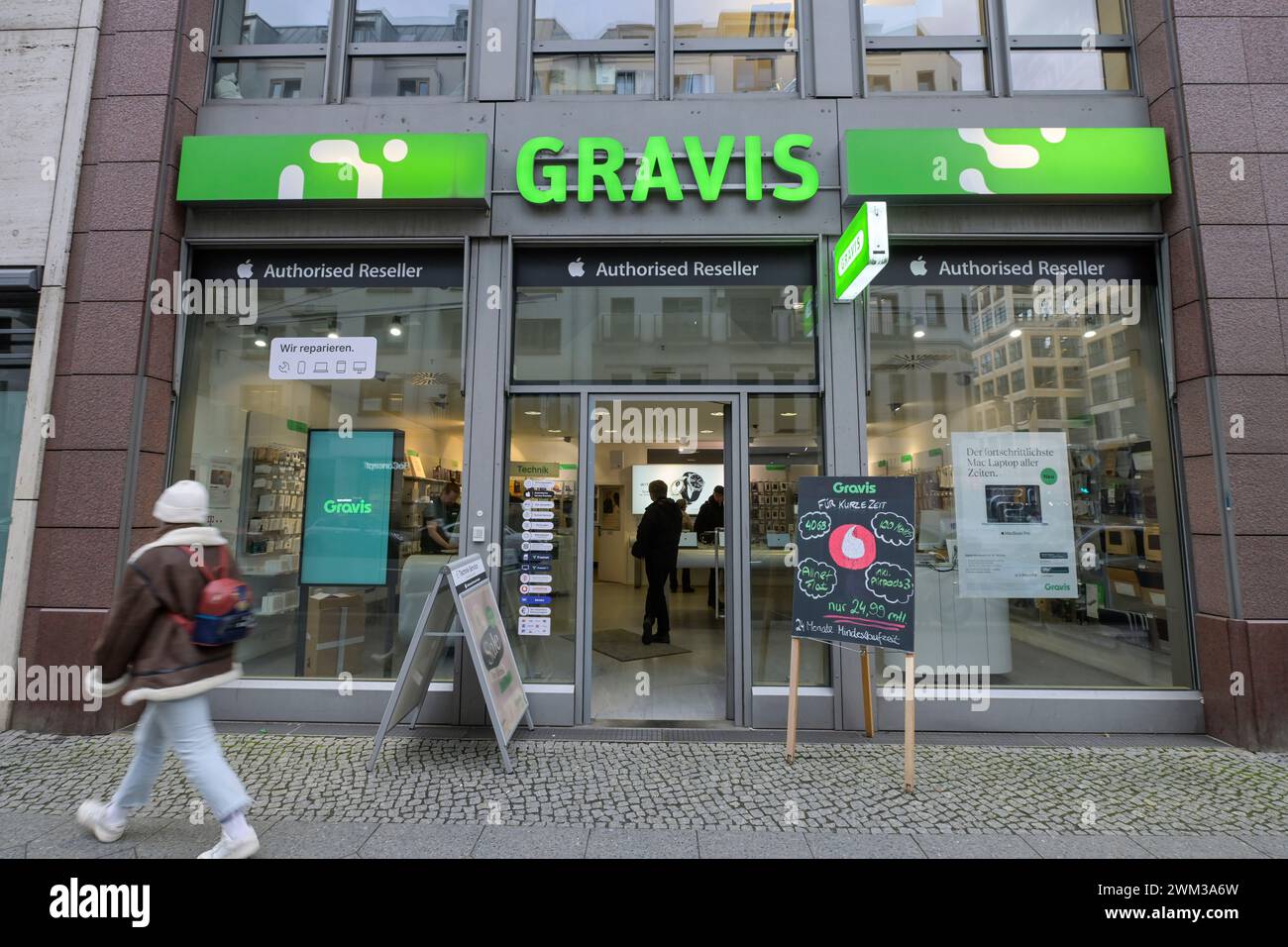 Gravis Store, Apple Produkte, Friedrichstraße, Mitte, Berlin, Deutschland Stock Photo