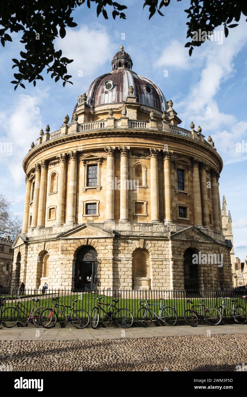 Around the University city of Oxford UK. Radcliffe Camera Stock Photo