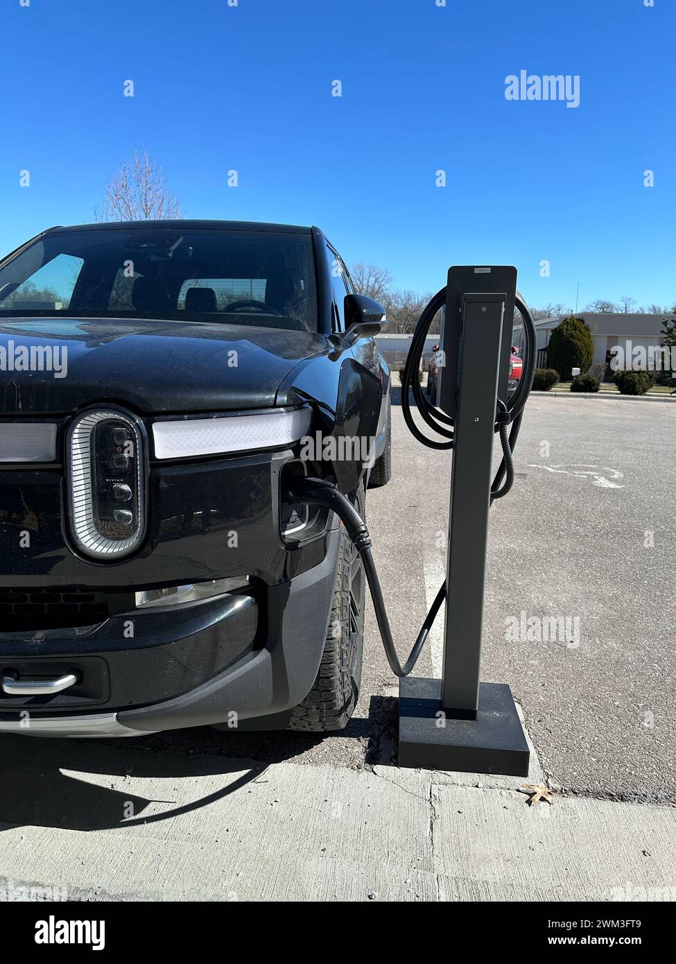 Rivian electric suv hires stock photography and images Alamy