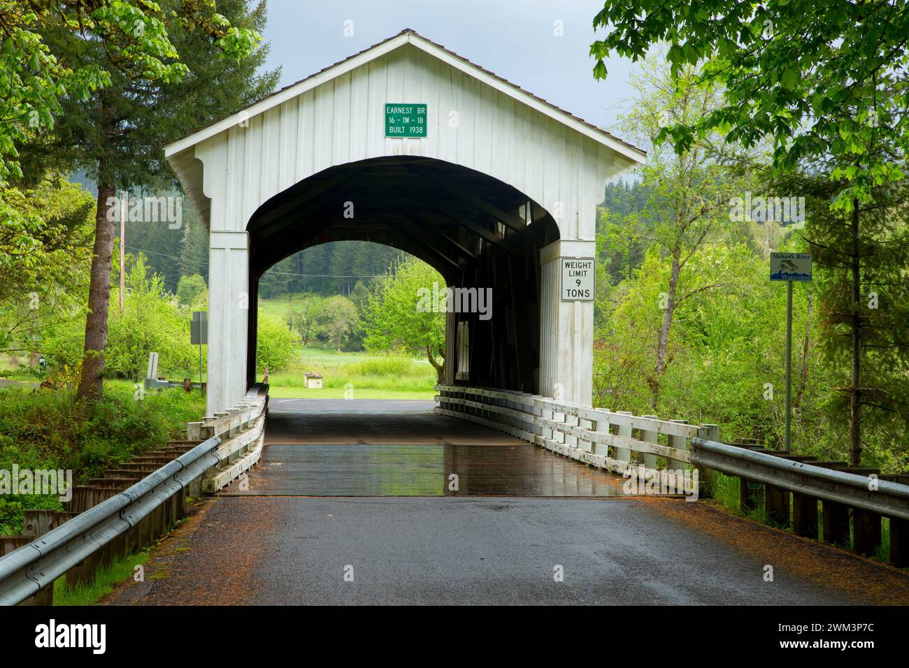 Earnest Covered Bridge, Lane County, Oregon Stock Photo