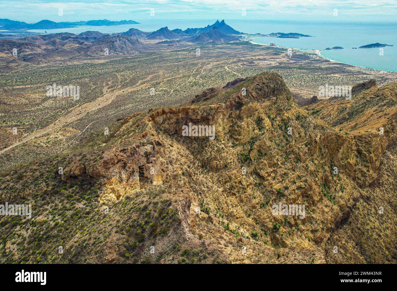 Bay and beach around San Carlos, Sonora Mexico. Municipality of Nuevo Guaymas Mexico. rocky   (Photo by Luis Gutierrez/ Norte Photo/)   Bahia  y  playa alrededor de San Carlos, Sonora Mexico. Municipio Nuevo Guaymas Mexico .  (Photo by  Luis Gutierrez/ Norte Photo/) Stock Photo