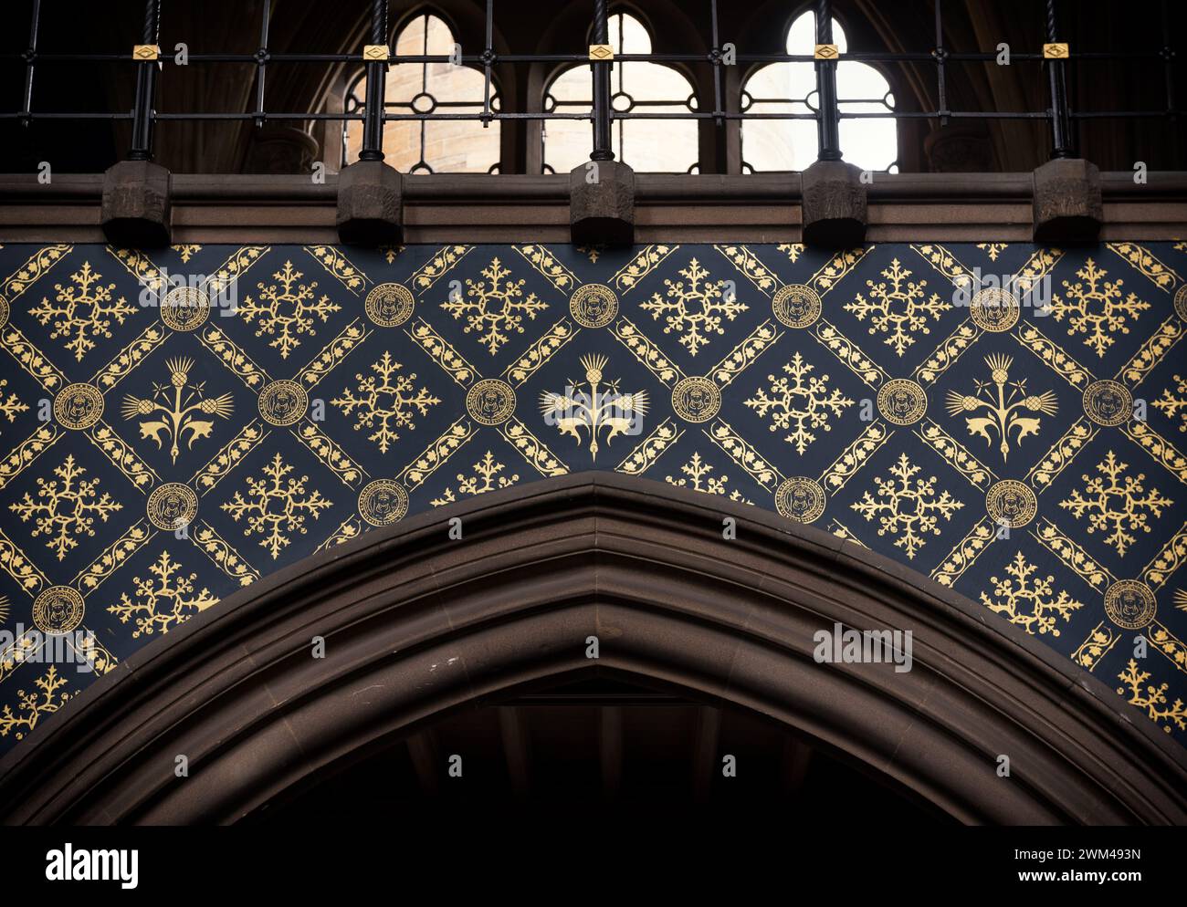 Guilded wallpaper in the Adam Smith hall of the University of Glasgow ...