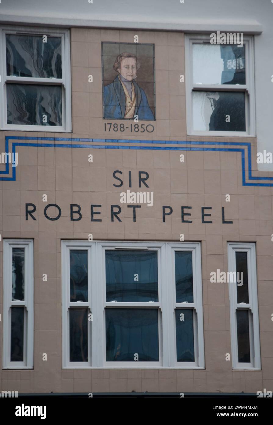 Portrait of Sir Robert Peel, Bishopsgate, East London, London, UK Stock Photo