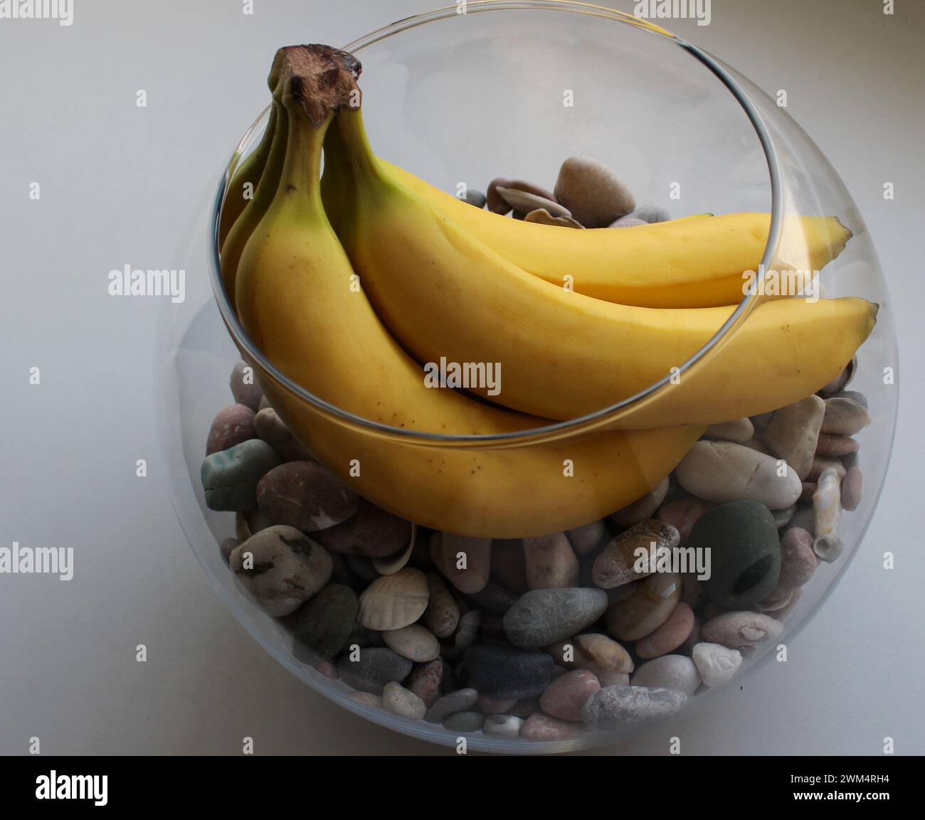 Pebbles hi res hi-res stock photography and images - Alamy