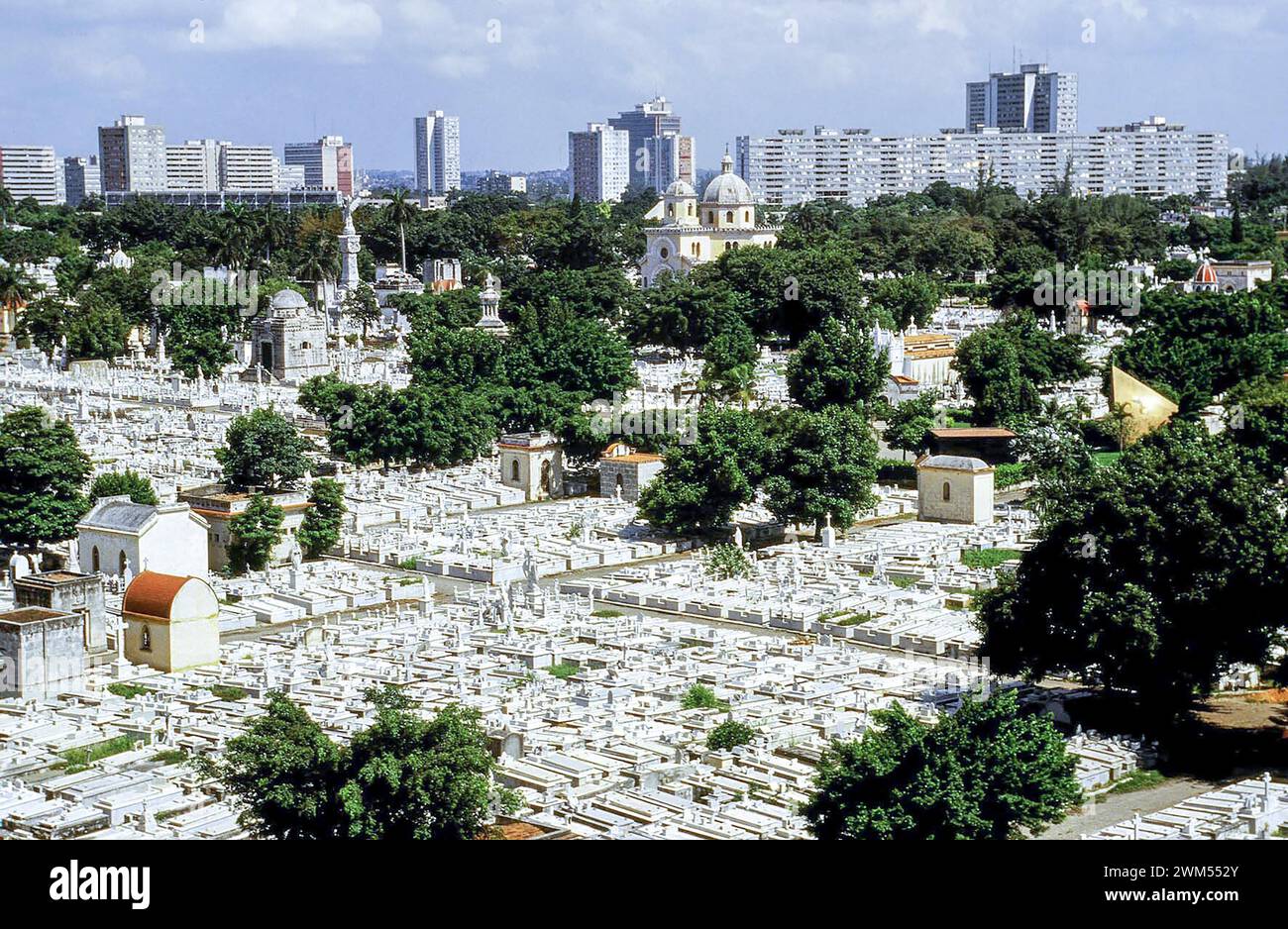 In the Cementerio Colon (Columbus Cemetery) in Havana, almost all of the graves are lavishly decorated with white marble. Stock Photo