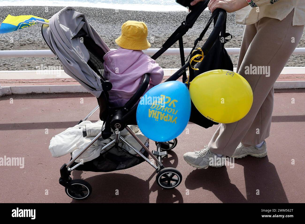 © Francois Glories/MAXPPP - 24/02/2024 Some of the '13,000 refugees (including 9,000 children)' from the Alpes-Maritimes, on the Prom' in support of the 2th anniversary of the war in Ukraine.The Côte d'Azur Franco-Ukrainian Association (Afuca) organised a demonstration in support of the Ukrainian people on Saturday 24 February in Nice. Credit: MAXPPP/Alamy Live News Stock Photo