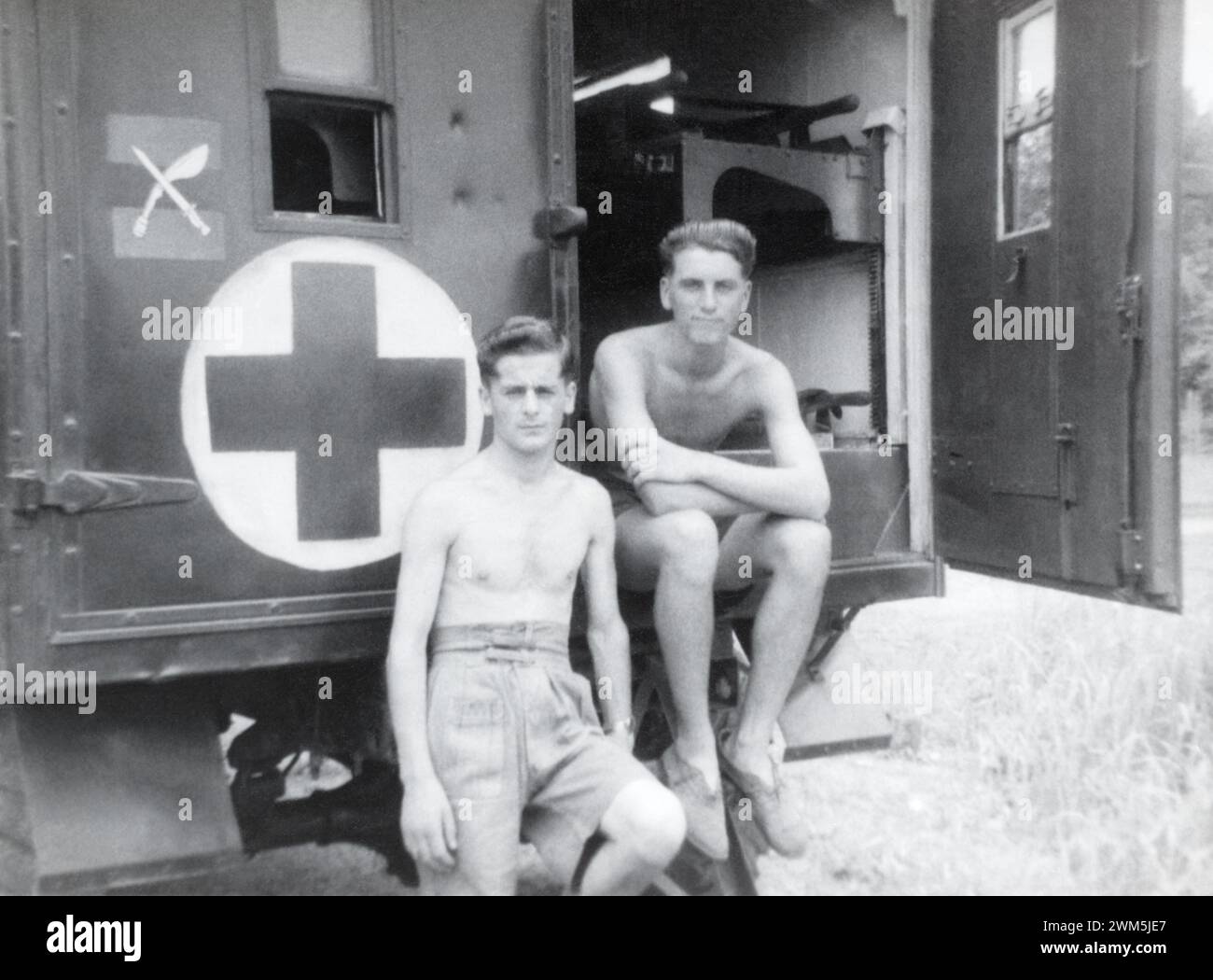 British soldiers of the Royal Army Medical Corps with their ambulance during the Malayan Emergancy, 1950. Stock Photo