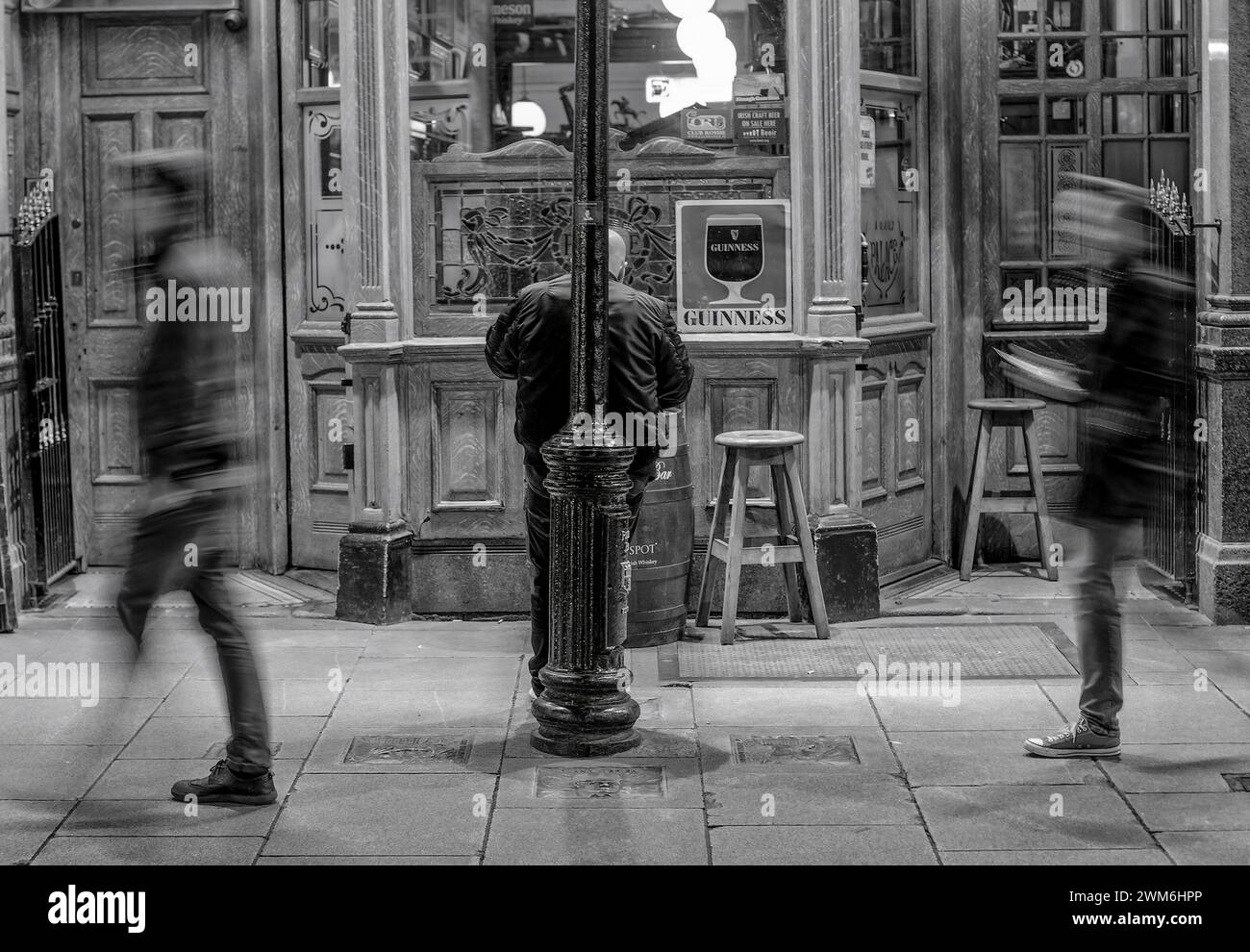 Late night outside the Palace bar in Dublin, ireland Stock Photo