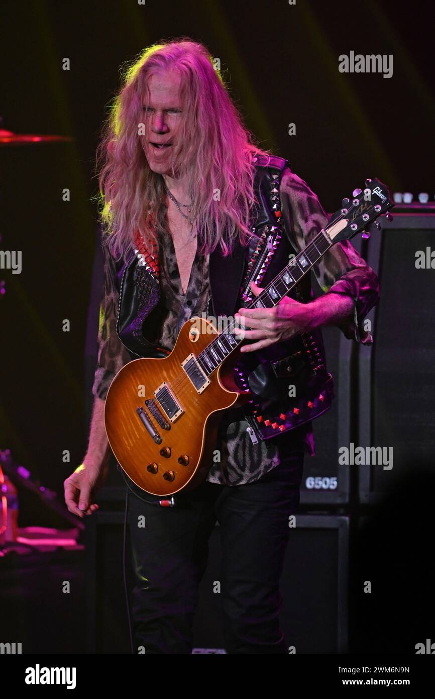 Adrian vandenberg hi-res stock photography and images - Alamy