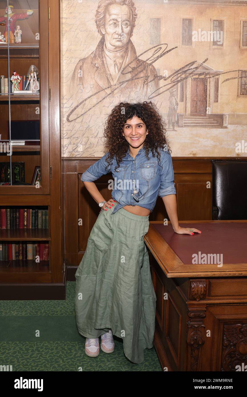 Miss Germany Awards Finale 2024 Apameh Api Schönauer. Miss Germany ...