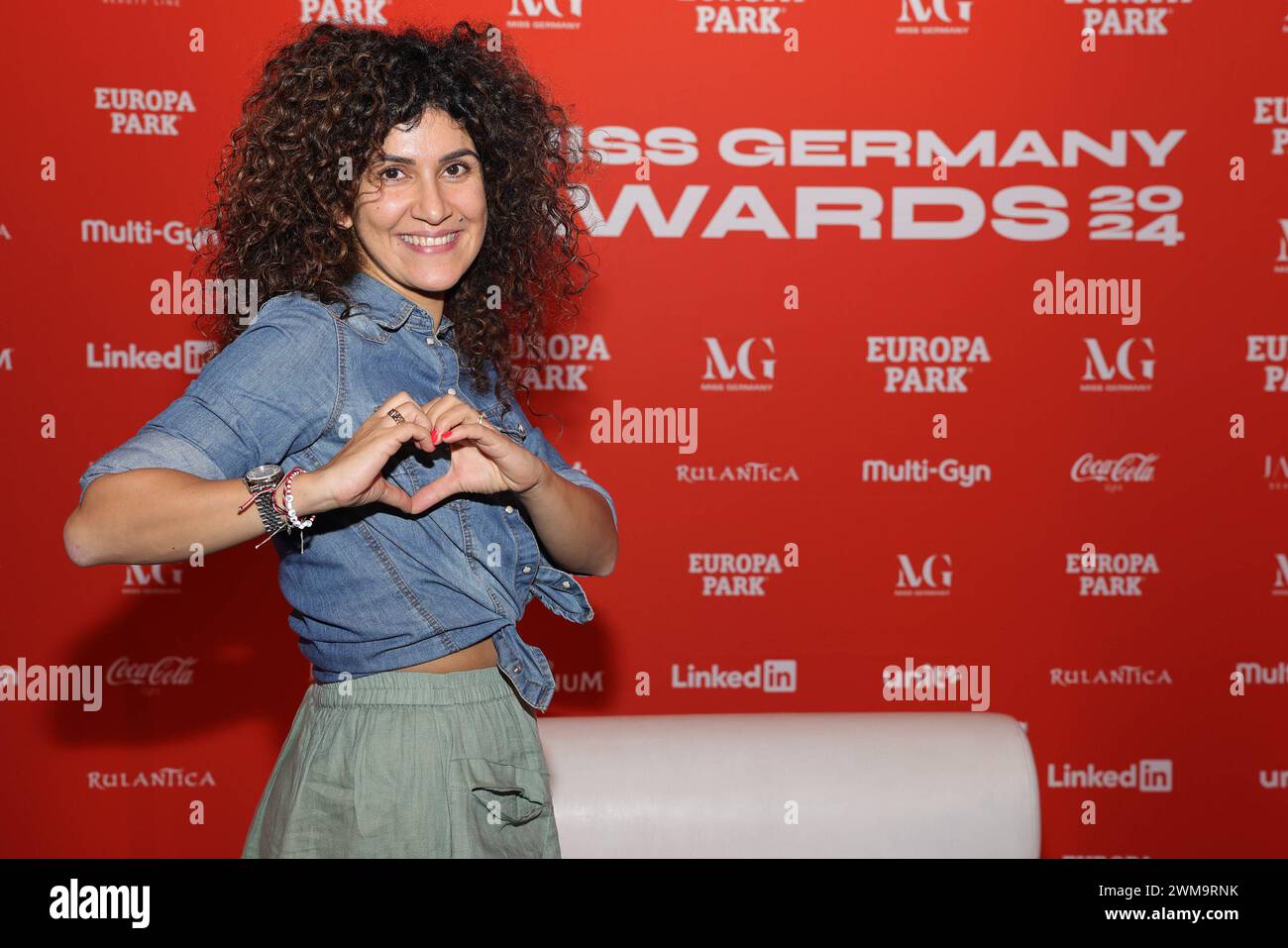 Miss Germany Awards Finale 2024 Apameh Api Schönauer. Miss Germany ...
