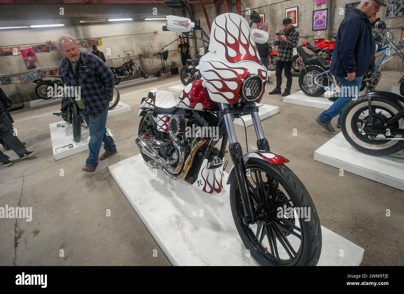 Customized motorcycles hi-res stock photography and images - Alamy, image size:1300x948