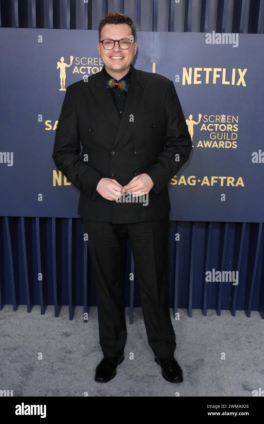Gerrad Hall arrives at the 30th annual Screen Actors Guild Awards on ...
