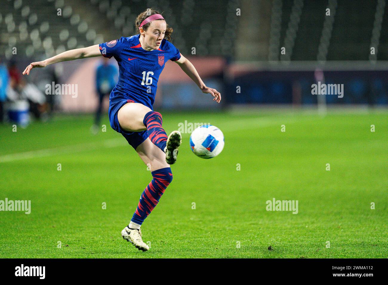 United States midfielder Rose Lavelle (16) controls a pass during the
