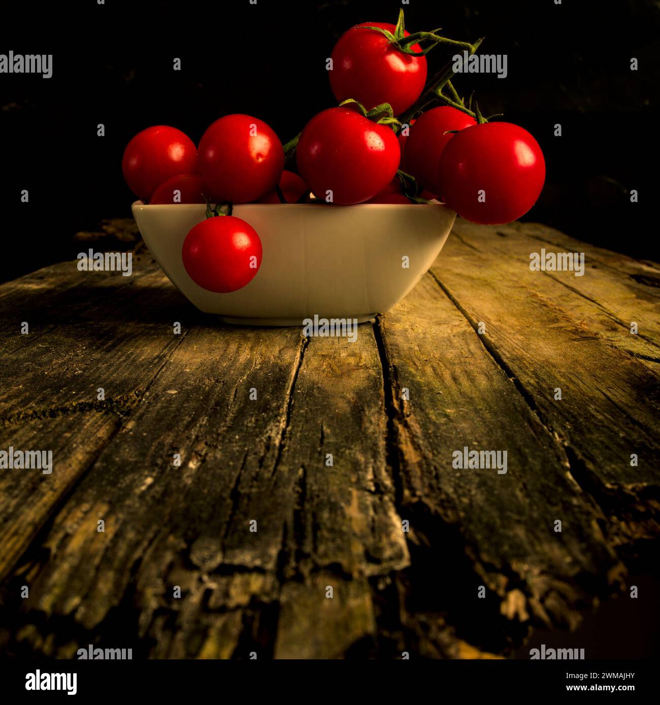 Pomodoro di Pachino: fresh, beautiful Italian tomato Stock Photo