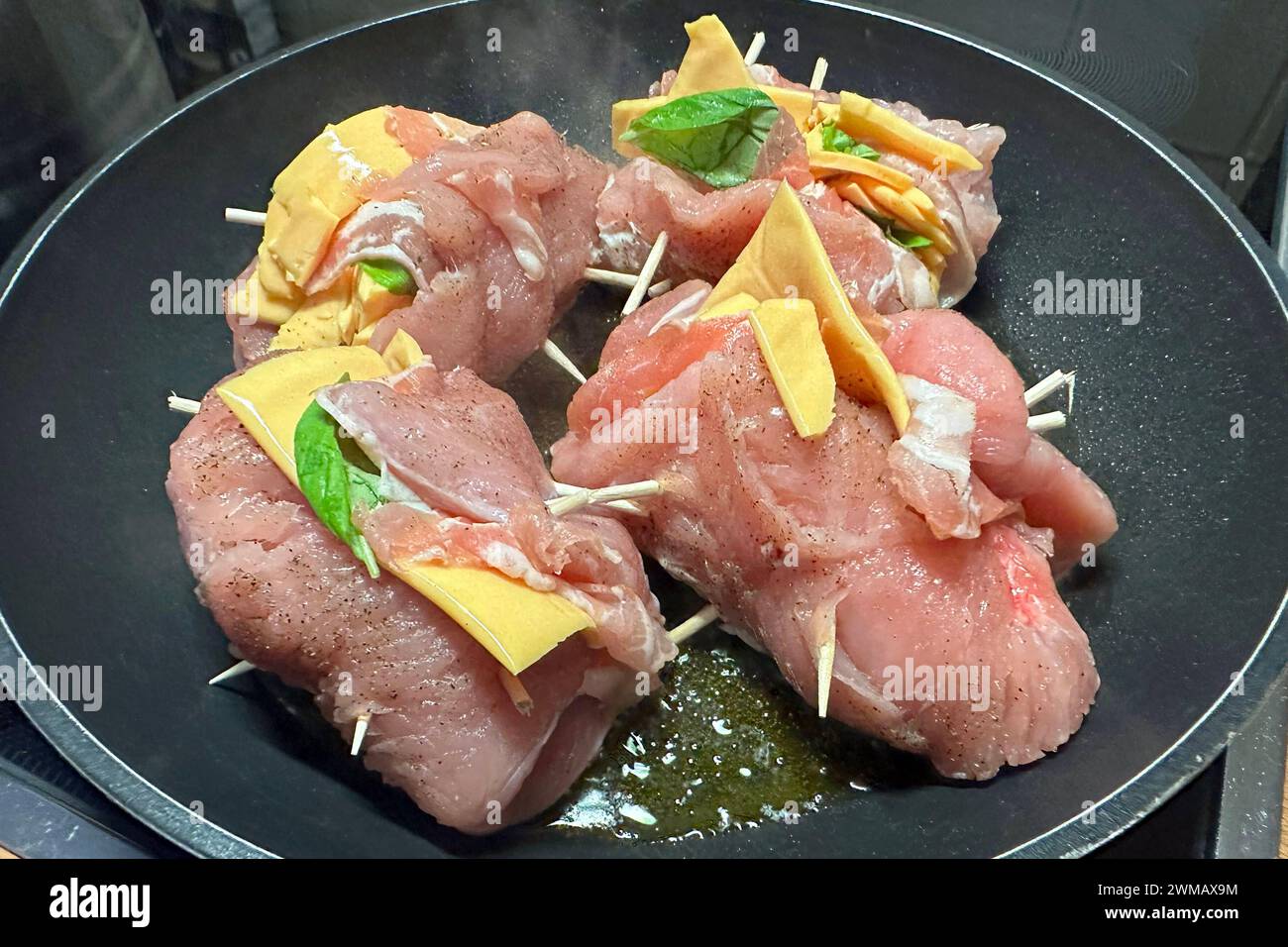 Kuechenszene hi-res stock photography and images - Alamy