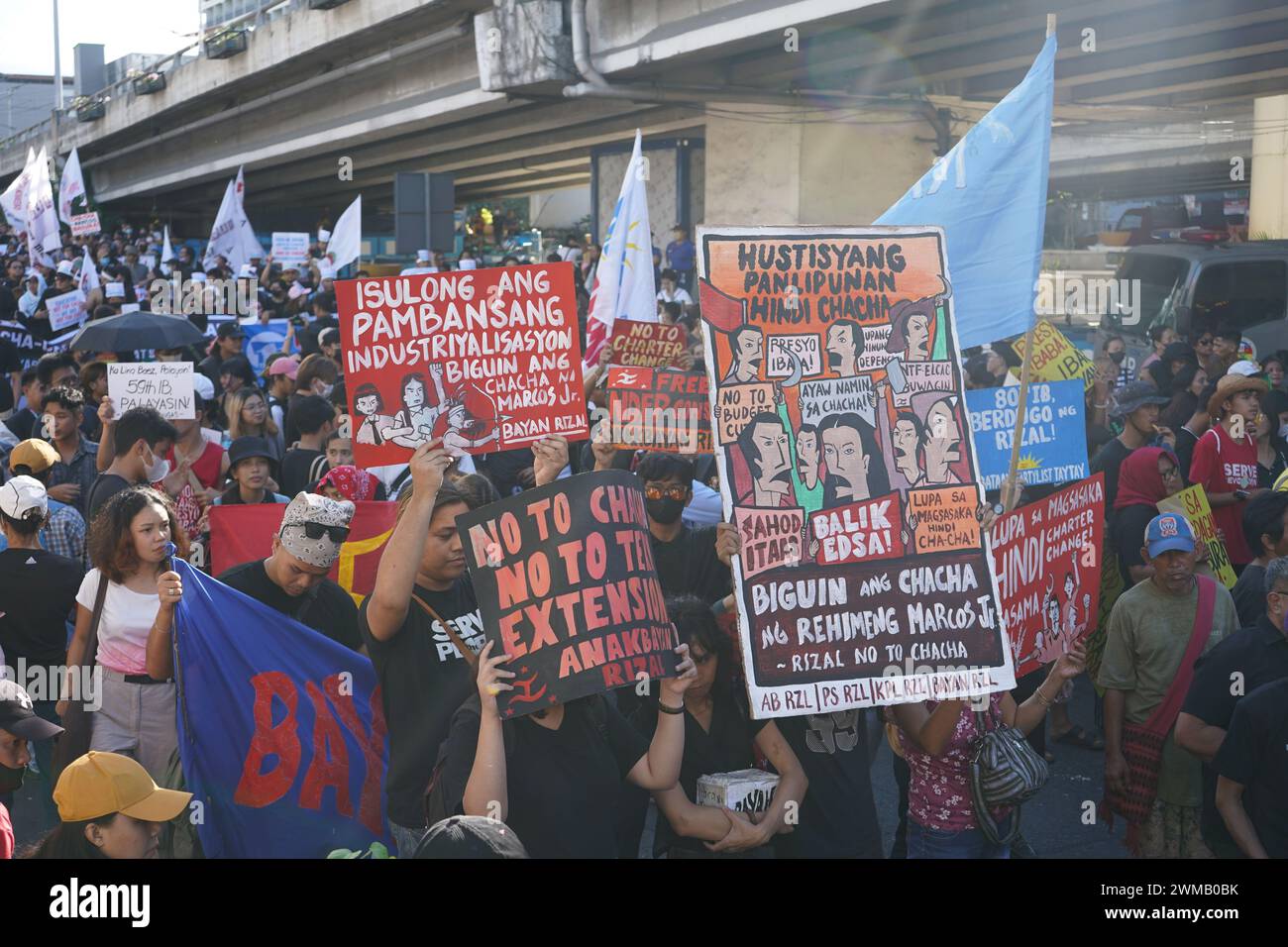 Edsa people power revolution hi-res stock photography and images - Alamy