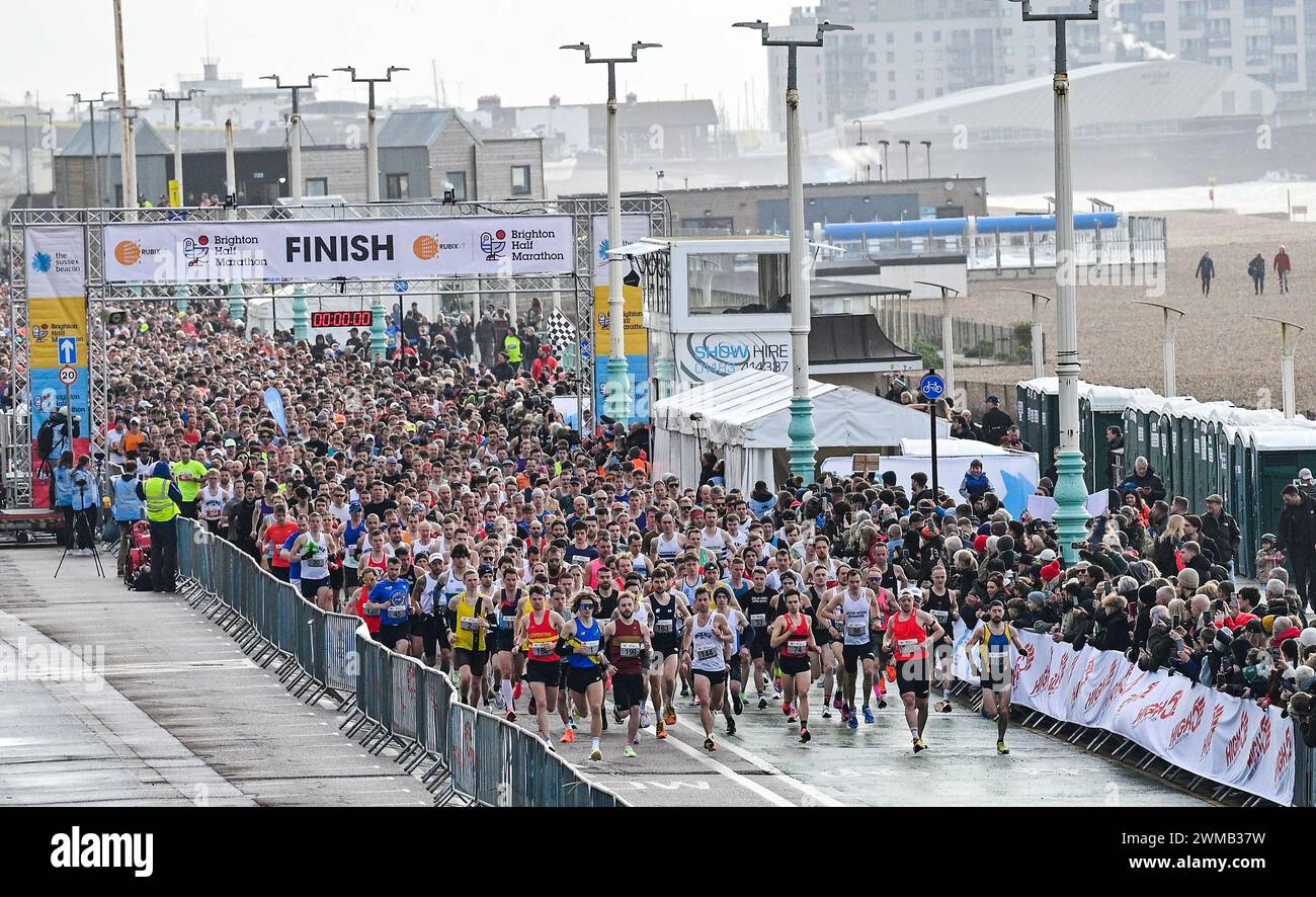 Brighton UK 25th February 2024 Thousands of runners take part in the