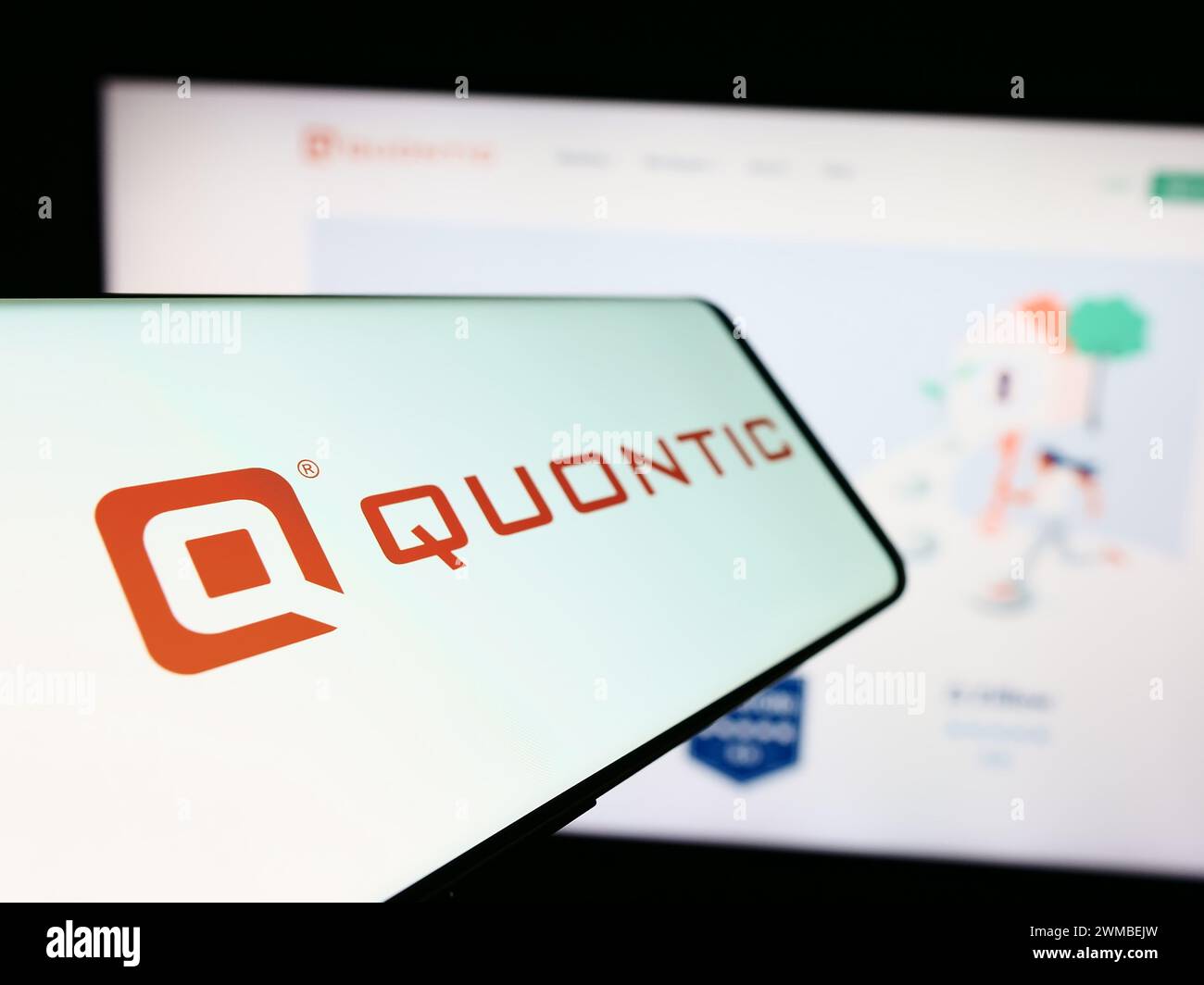 Mobile phone with logo of American financial services company Quontic