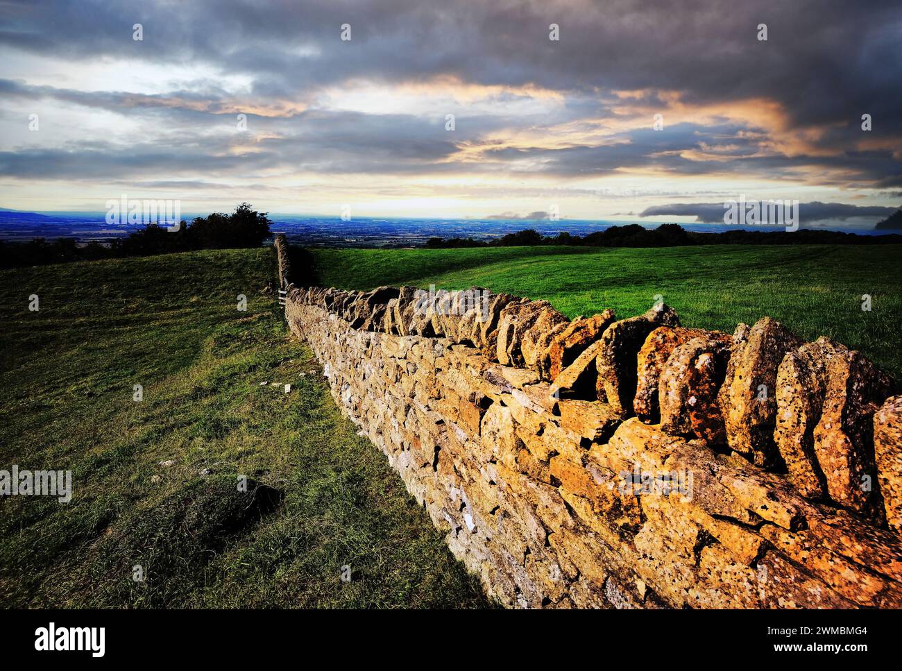 dry stone wall cotswolds gloucestershire engld uk Stock Photo