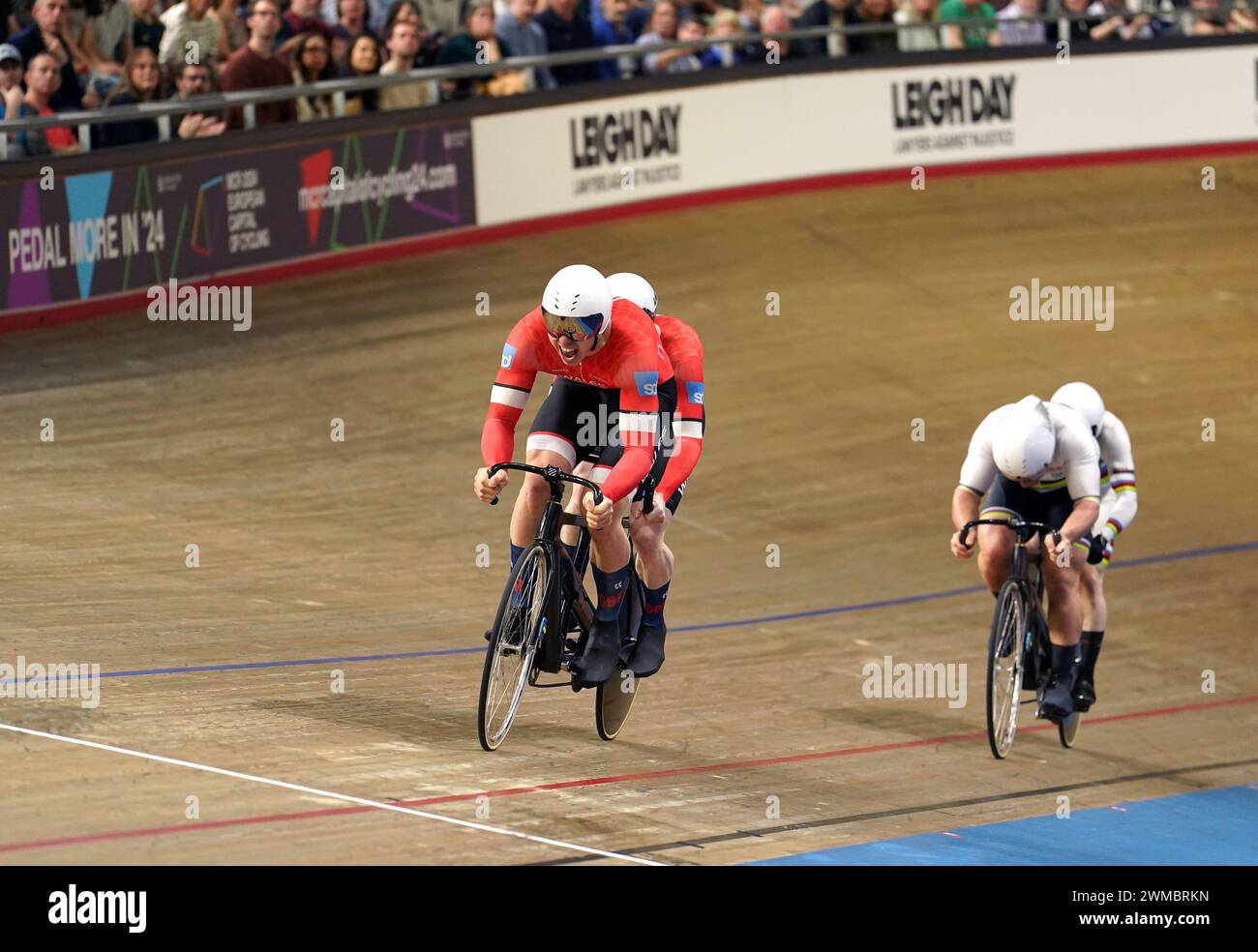 Steff Lloyd and James Ball win the Men's Sprint - Para B Finals during ...