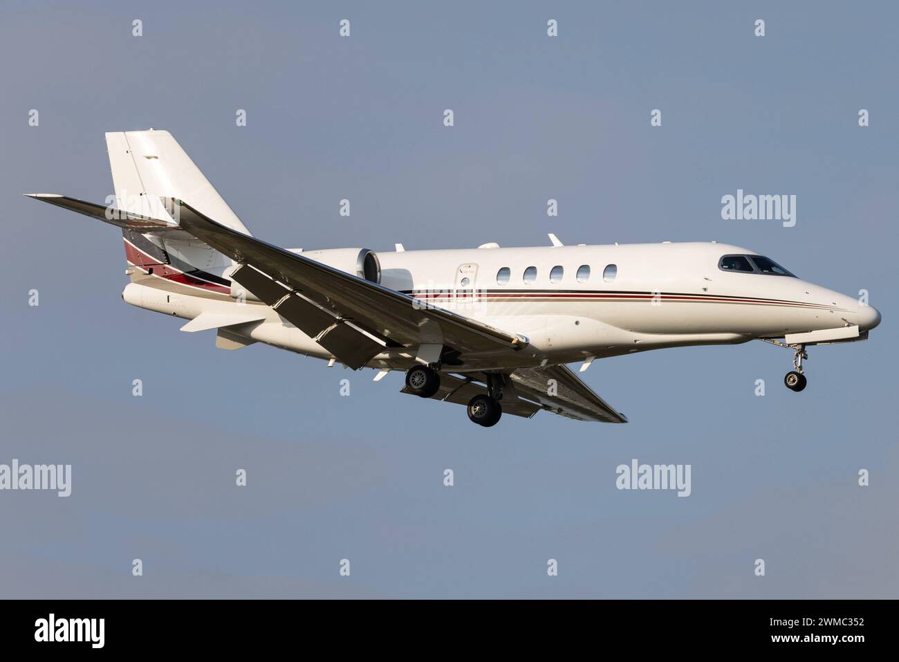 Cessna C68A Radarbox: Textron C68A – HMCTVW