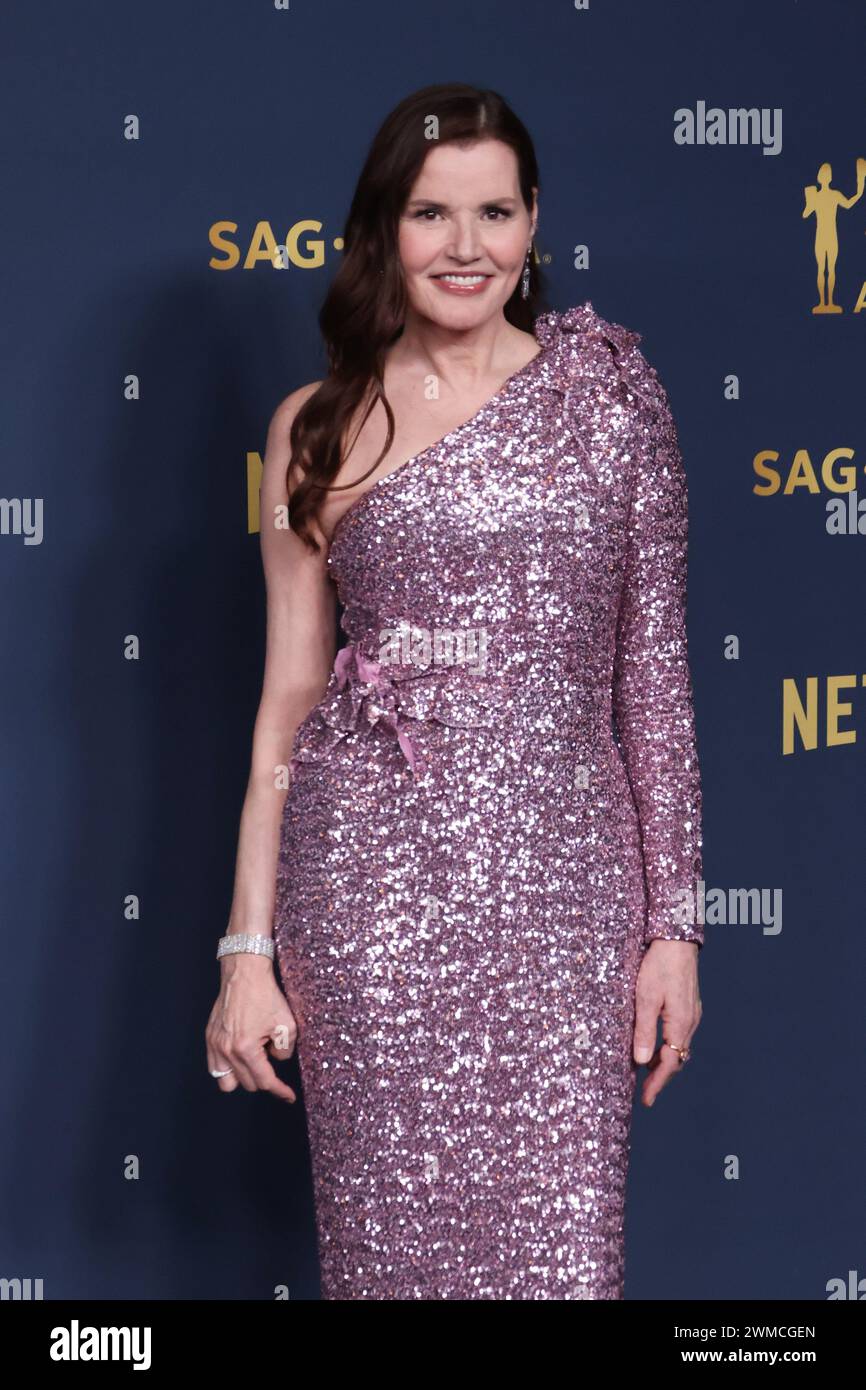 Los Angeles, USA. 25th Feb, 2024. LOS ANGELES, CALIFORNIA - FEBRUARY 24: Geena Davis poses in the press room during the 30th Annual Screen Actors Guild Awards at Shrine Auditorium and Expo Hall on February 24, 2024 in Los Angeles, California. Photo: CraSH/imageSPACE/Sipa USA Credit: Sipa USA/Alamy Live News Stock Photo