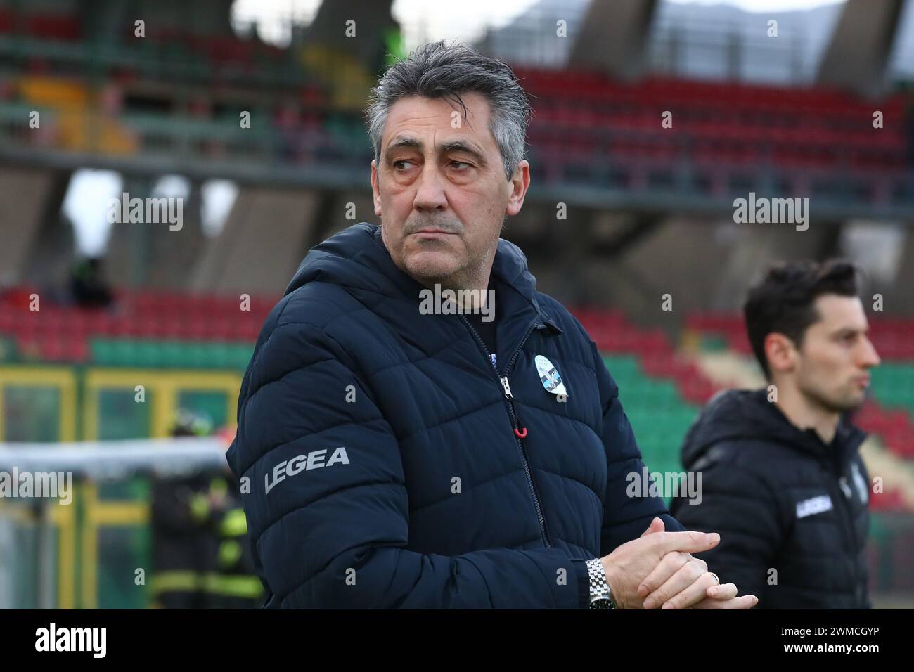 Terni, Italy. 24th Feb, 2024. the coach Alfredo Aglietti (Lecco)during the Italian Serie BKT match between Ternana vs Lecco on 24 February 2024 at the Liberati stadium in Terni Italy (Photo by Luca Marchetti/LiveMedia) during Ternana Calcio vs Lecco 1912, Italian soccer Serie B match in Terni, Italy, February 24 2024 Credit: Independent Photo Agency/Alamy Live News Stock Photo