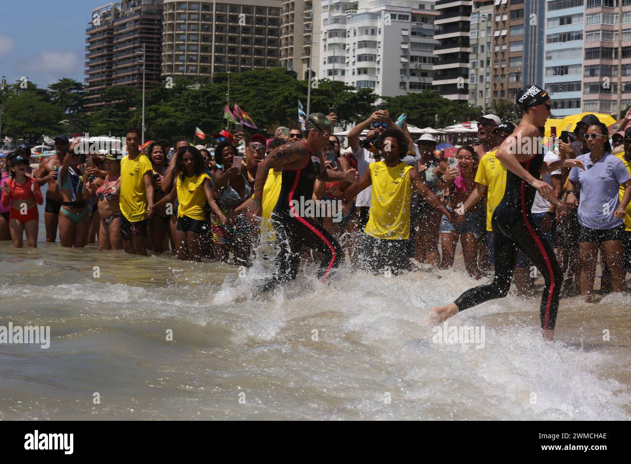 February 25, 2024, Rio De Janeiro, Rio De Janeiro, Brasil: RIO DE JANEIRO (RJ), 02/25/2024 - SWIMMING/ANA MARCELA/REINHA DO MAR- Olympic swimming champion swimmer Ana Marcela won the Rainha do Mar circuit that took place this Sunday on Copacabana beach, Rio de Janeiro. (Credit Image: © Aline Ribeiro Alcantara/TheNEWS2 via ZUMA Press Wire) EDITORIAL USAGE ONLY! Not for Commercial USAGE! Stock Photo