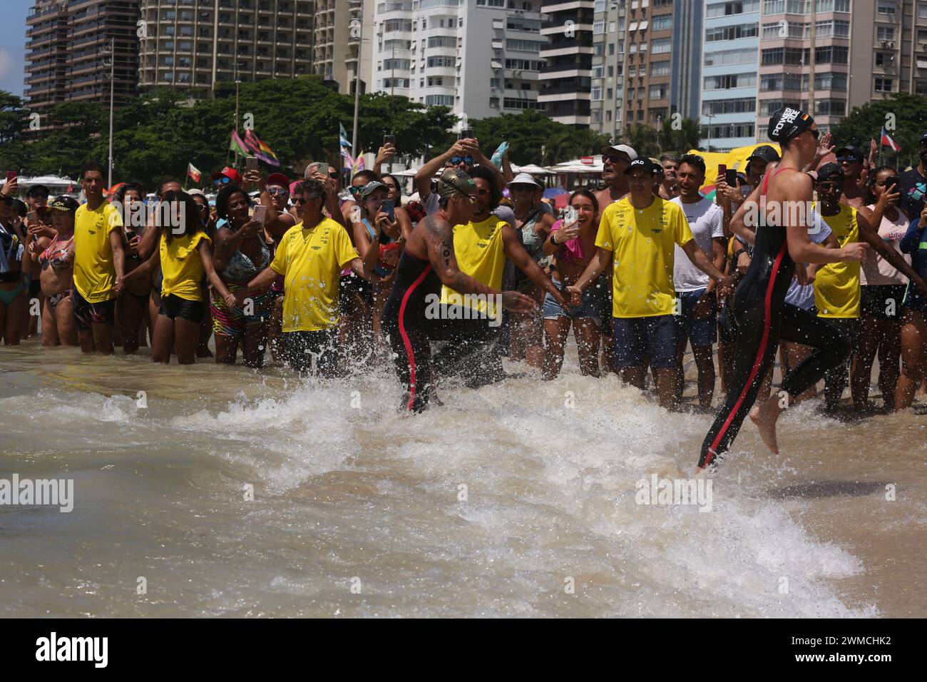 February 25, 2024, Rio De Janeiro, Rio De Janeiro, Brasil: RIO DE JANEIRO (RJ), 02/25/2024 - SWIMMING/ANA MARCELA/REINHA DO MAR- Olympic swimming champion swimmer Ana Marcela won the Rainha do Mar circuit that took place this Sunday on Copacabana beach, Rio de Janeiro. (Credit Image: © Aline Ribeiro Alcantara/TheNEWS2 via ZUMA Press Wire) EDITORIAL USAGE ONLY! Not for Commercial USAGE! Stock Photo