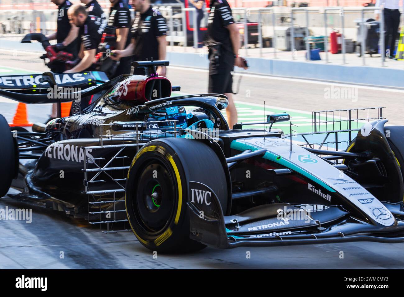 Cappello Mercedes AMG Petronas F1 2024 George Russell - Taglia Unica, Nero Con Stelle Ricamate