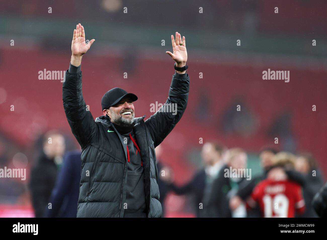 London, UK. 25th Feb, 2024. Jurgen Klopp, the manager of Liverpool FC celebrates after his teams win. Carabao Cup final 2024, Chelsea v Liverpool at Wembley Stadium in London on Sunday 25th February 2024. Editorial use only. pic by Andrew Orchard/Andrew Orchard sports photography/Alamy Live News Credit: Andrew Orchard sports photography/Alamy Live News Stock Photo