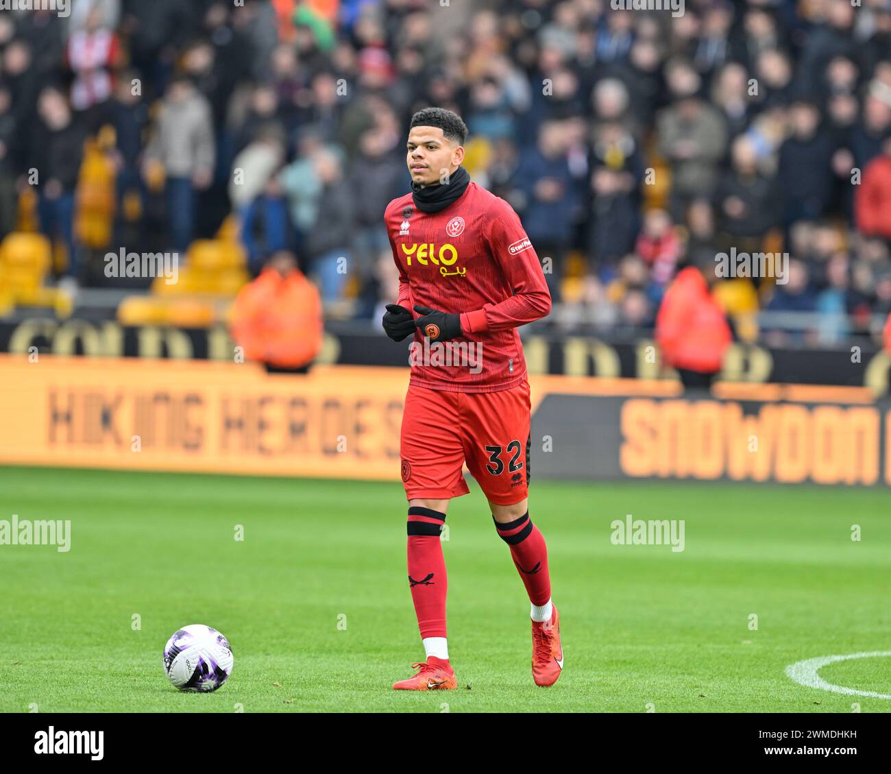 William Osula of Sheffield United warms up ahead of the match, during the Premier League match Wolverhampton Wanderers vs Sheffield United at Molineux, Wolverhampton, United Kingdom, 25th February 2024  (Photo by Cody Froggatt/News Images) Stock Photo