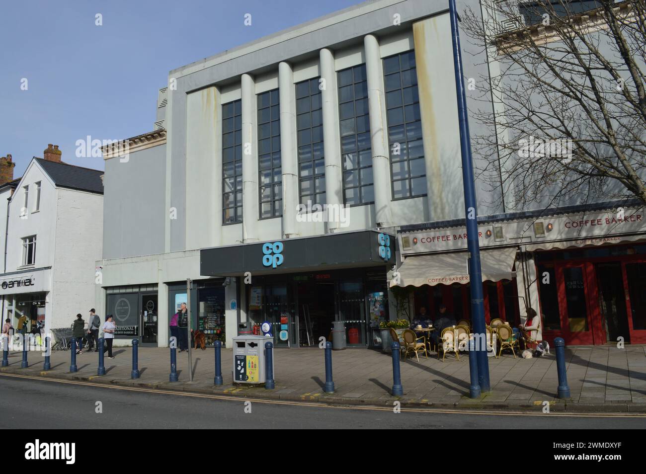 Former Tivoli Building in Mumbles, now a Co-op Food store and Coffee Barker outlet. 19th February 2024. Stock Photo