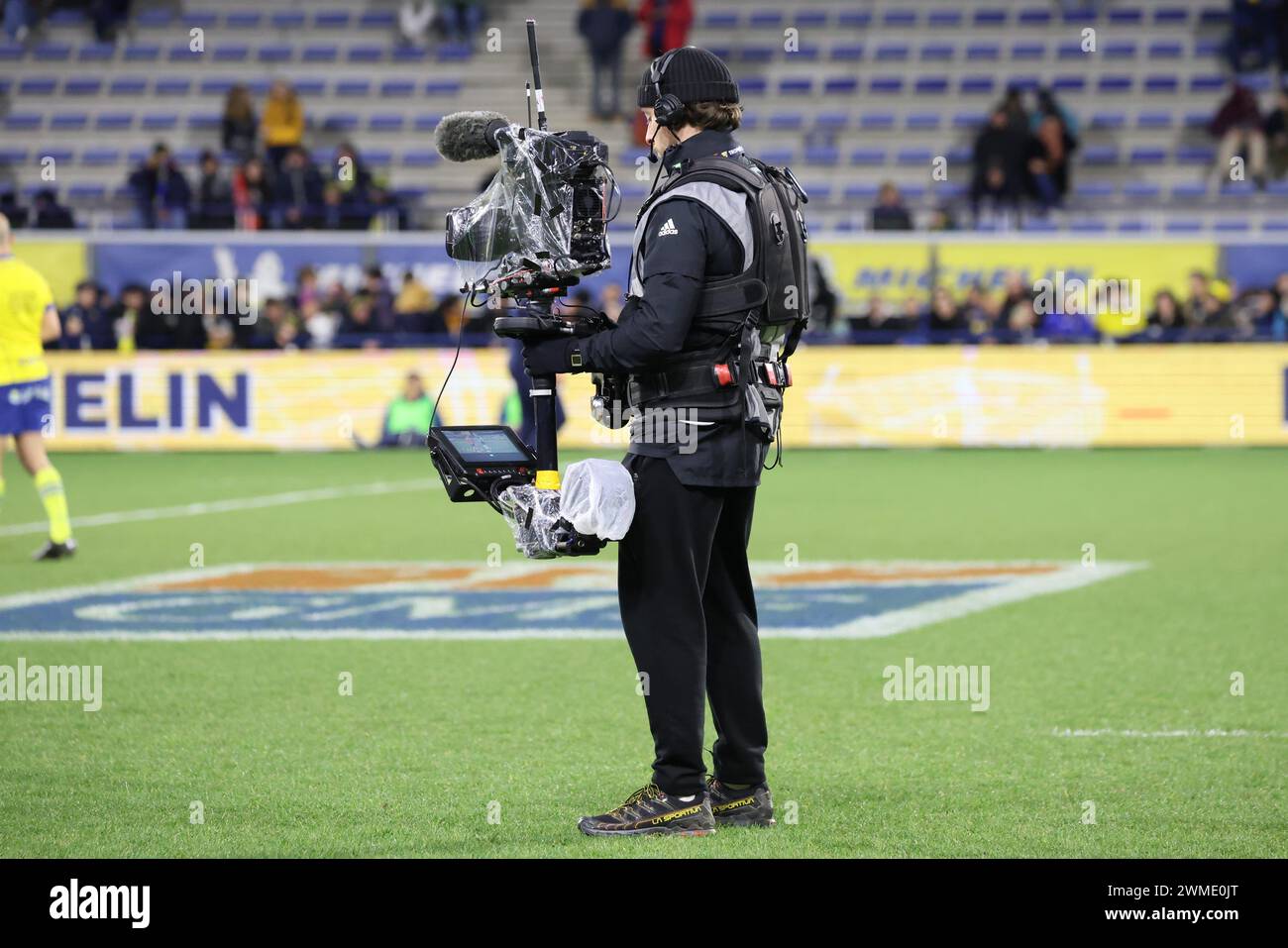 Thierry LARRET/Maxppp. Rugby Top 14 : ASM Clermont Auvergne vs Stade Toulousain. Stade Marcel Michelin, Clermont-Ferrand (63), le 25 fevrier 2024; CAMERA STEADICAM Credit: MAXPPP/Alamy Live News Stock Photo