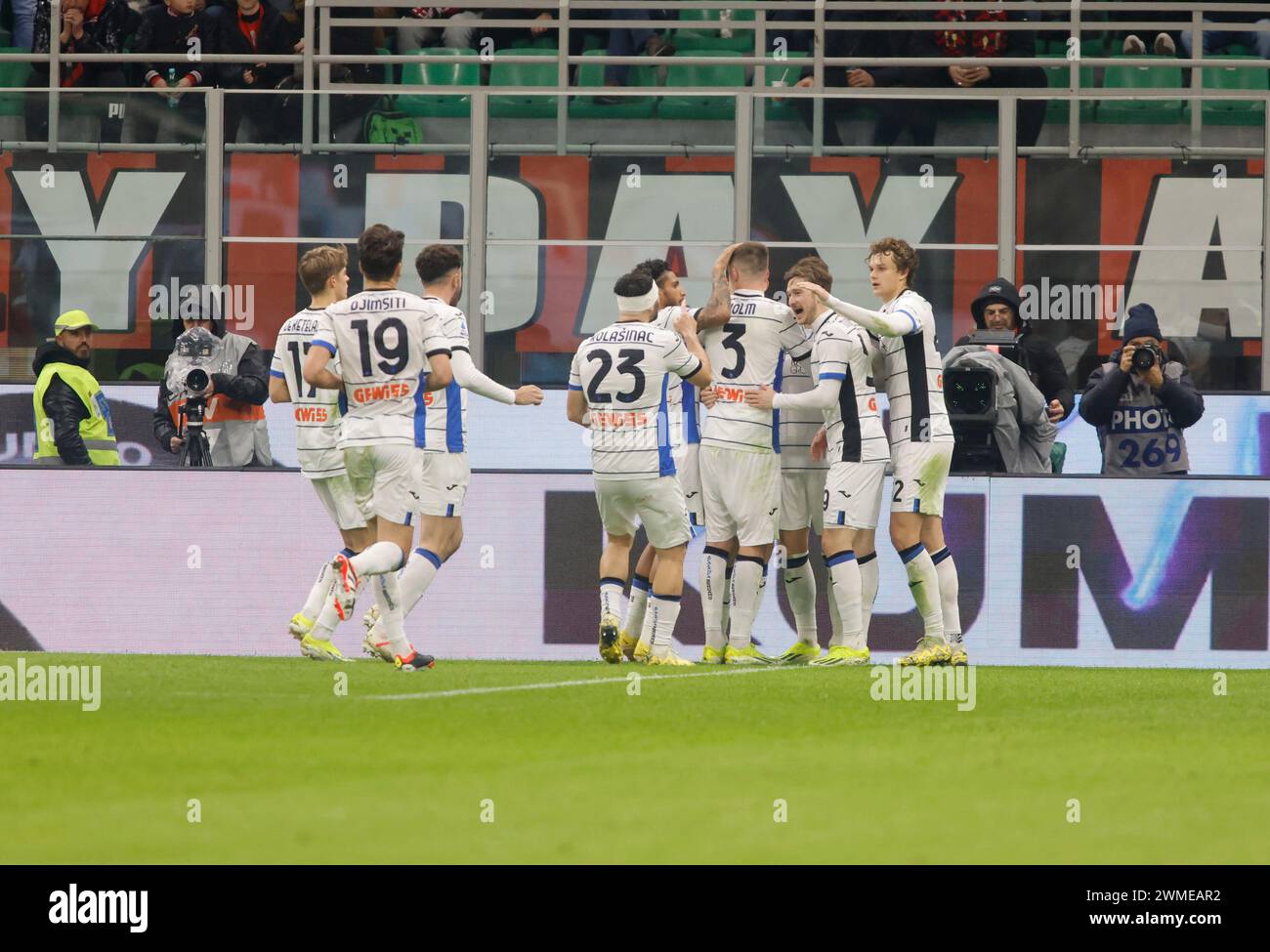 Atalanta vs Como: Serie A Showdown Highlights, image size:1300x975