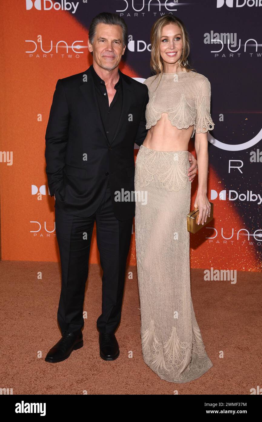 (LR) Josh Brolin and Kathryn Boyd attend the New York Premiere of