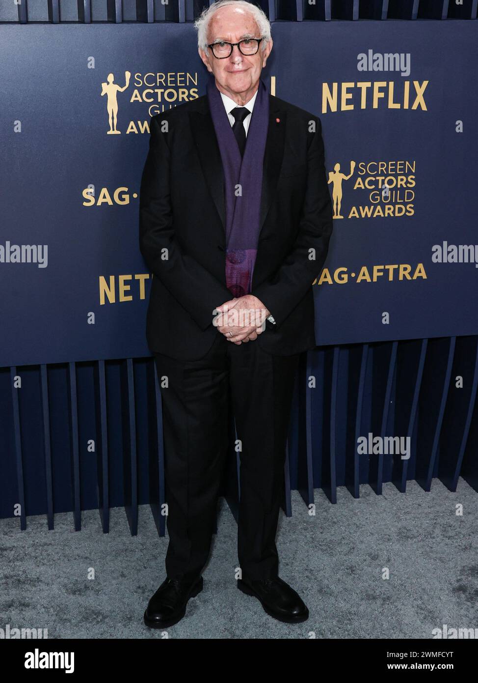 LOS ANGELES, CALIFORNIA, USA - FEBRUARY 24: Jonathan Pryce arrives at the 30th Annual Screen Actors Guild Awards held at the Shrine Auditorium and Expo Hall on February 24, 2024 in Los Angeles, California, United States. (Photo by Xavier Collin/Image Press Agency) Stock Photo