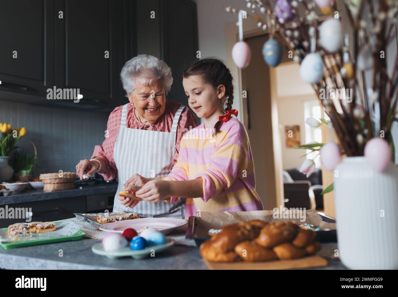 Kitchen stories cooking hi-res stock photography and images - Alamy