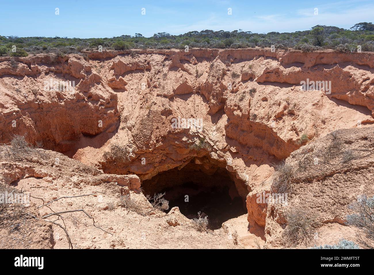 View of Clay Dam Cave, Nullarbor, South Australia, SA, Australia Stock Photo