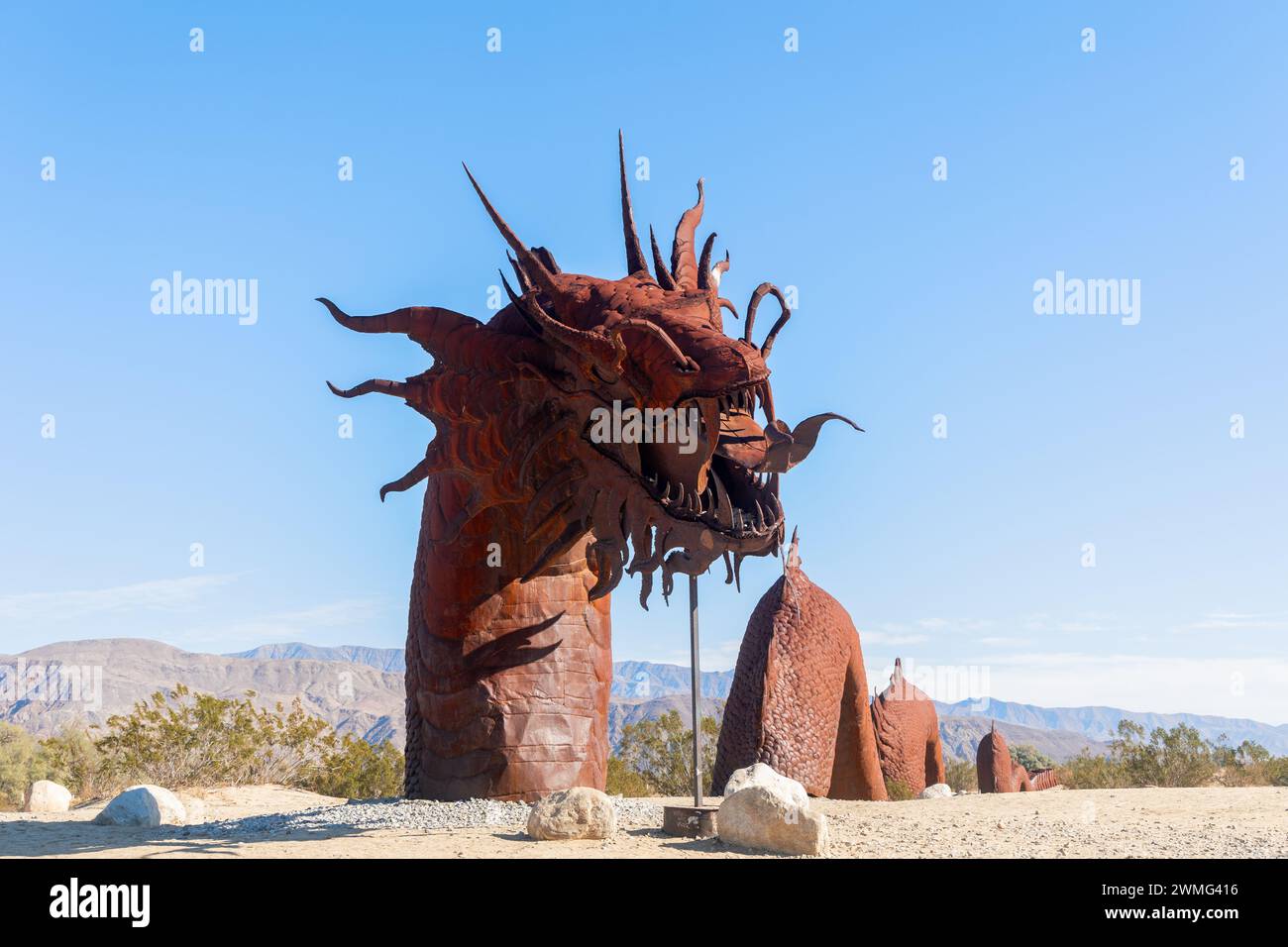 Headshot of copper dragon statue in Borrego Springs Stock Photo Alamy