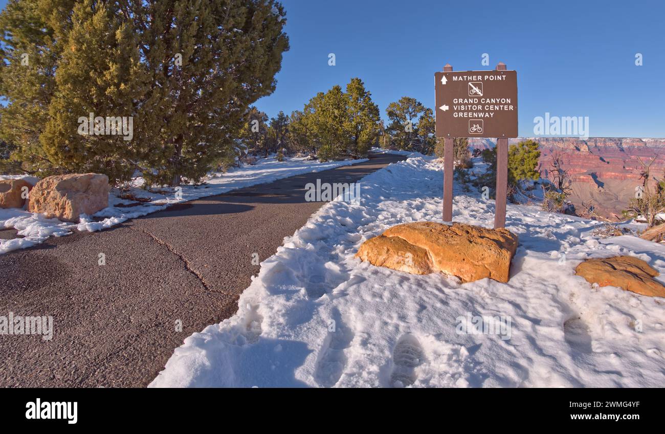 Directions to Mather Point at Grand Canyon Stock Photo Alamy