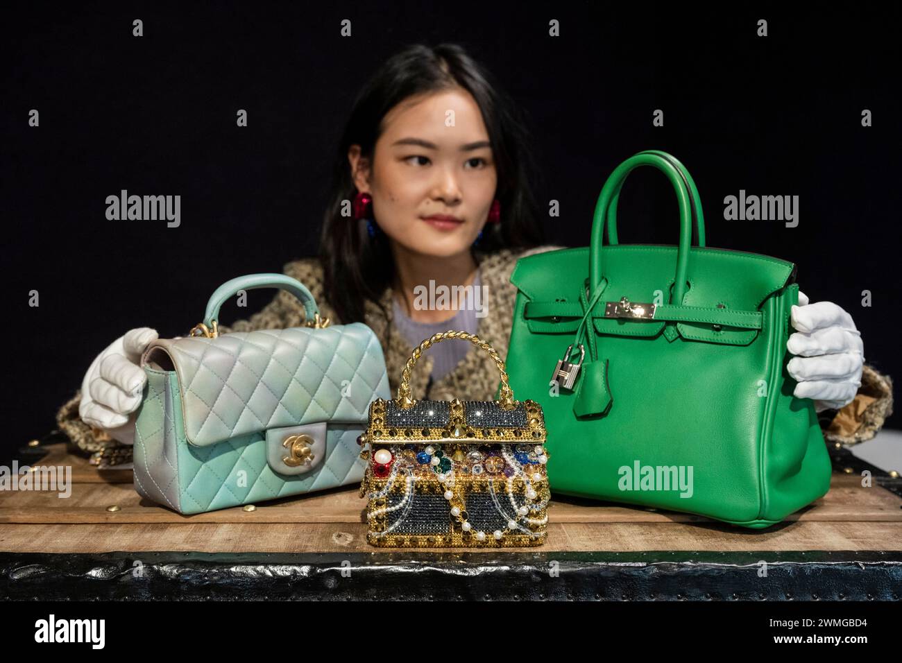 The Newest Hermès Bag Collector Obsession: The Birkin 20 | Handbags and  Accessories | Sotheby's