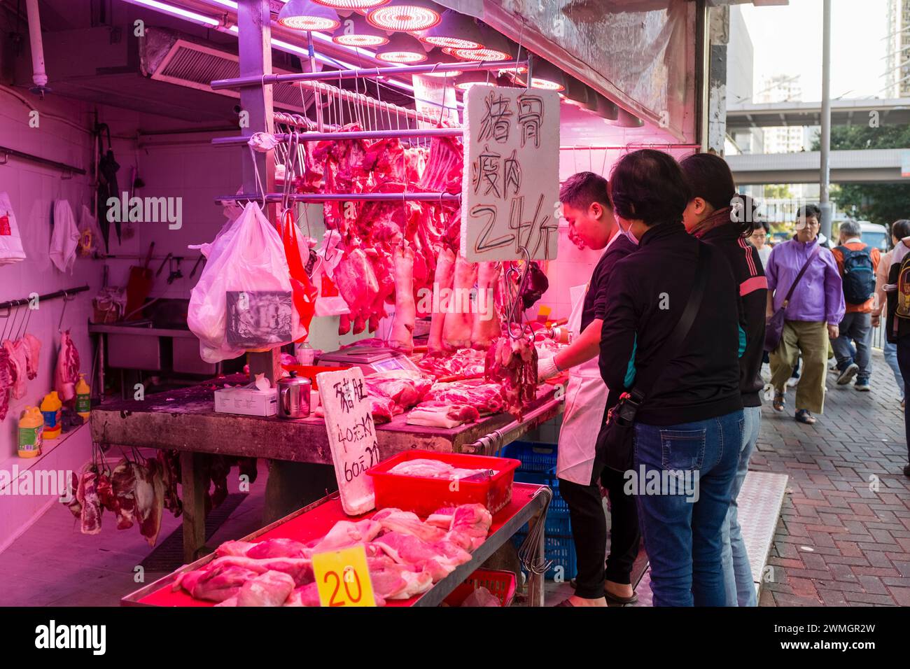 Hong kong street market hi-res stock photography and images - Alamy