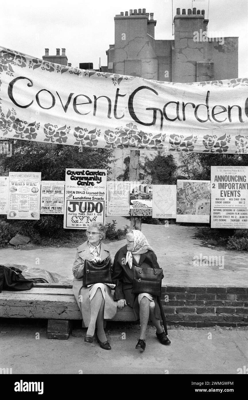 Covent Garden Community Association fought against the commercialism of this central part of London. They were afraid that the commercialism would drive out small tradition shops and local residents. June 1980. 1980s UK HOMER SYKES Stock Photo