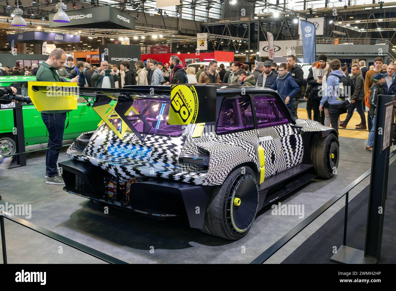 Renault 5 turbo 3e hi-res stock photography and images - Alamy