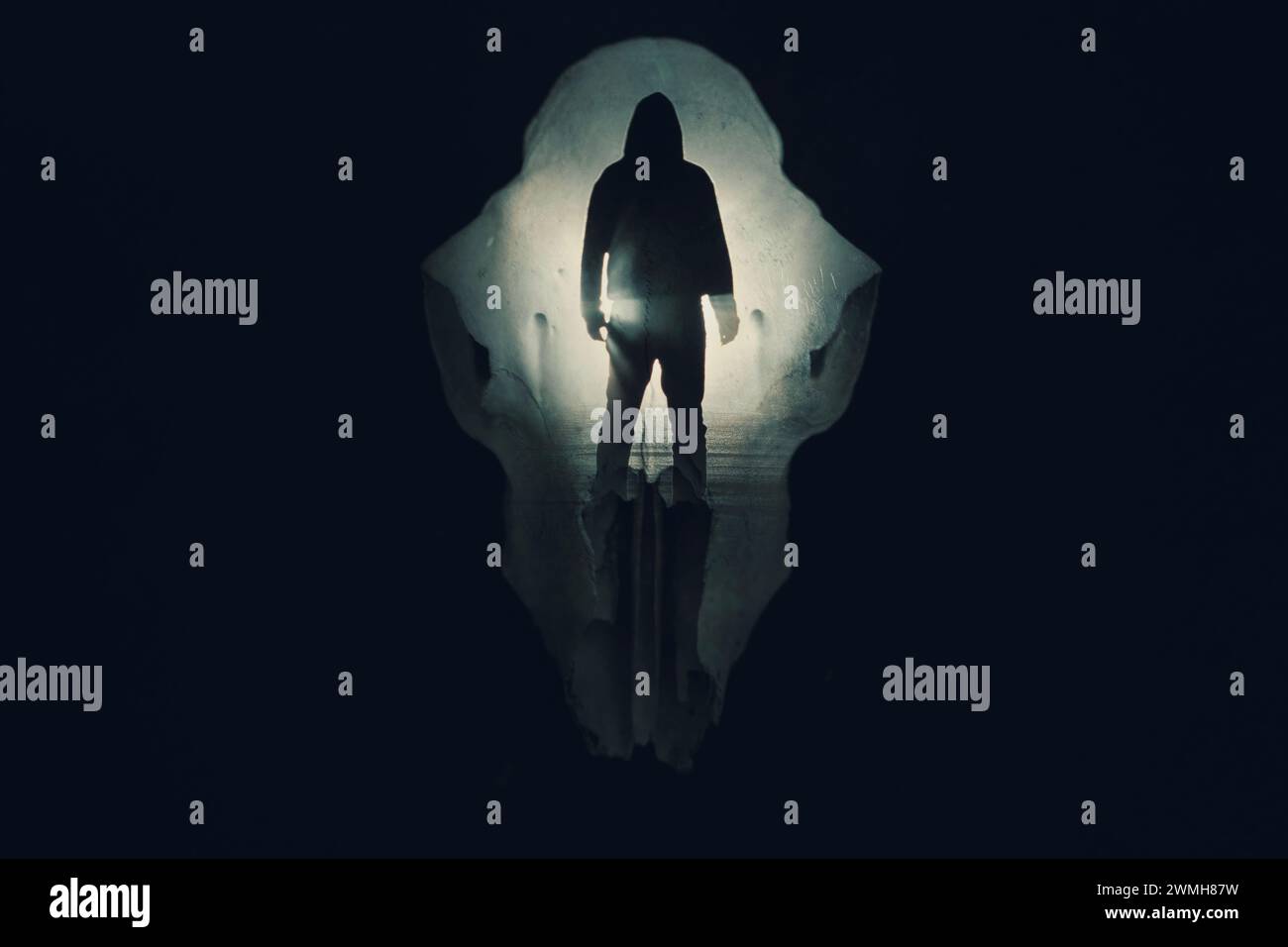Creepy figure animal skull hi-res stock photography and images - Alamy
